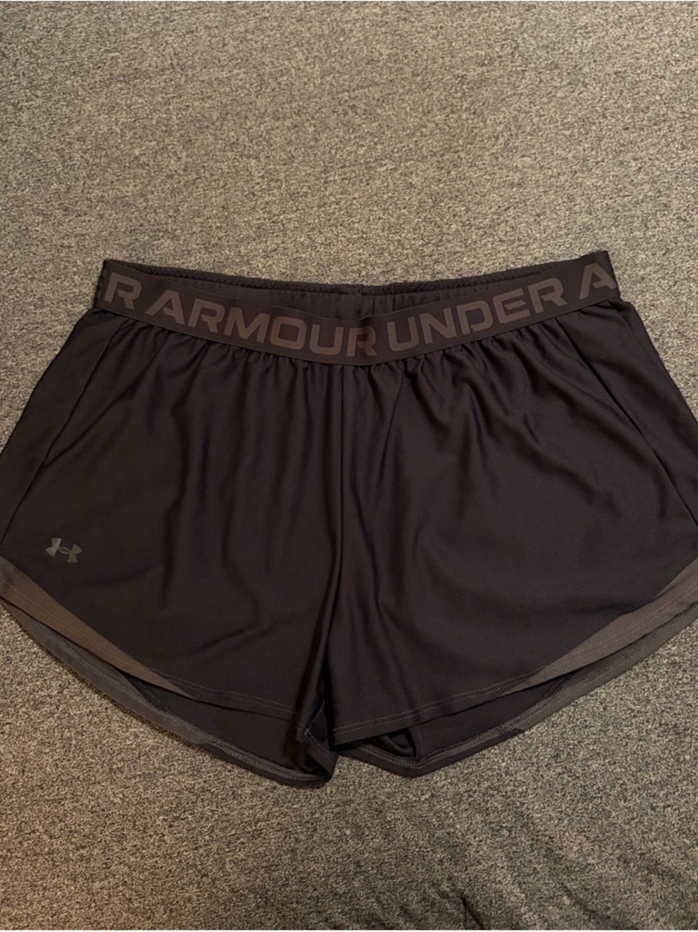 Under Armour Women's Black Elastic Logo Athletic Shorts